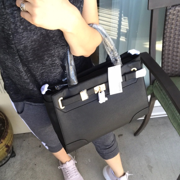 NWT Shoe Dazzle Tote in Various Colors/Prints - Picture 5 of 7